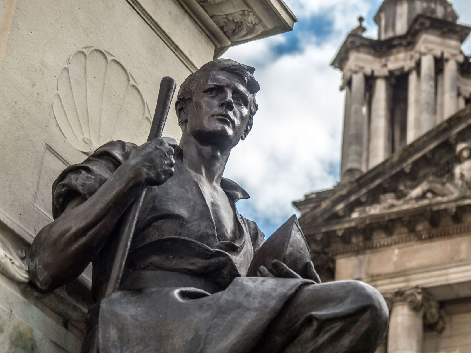Belfast City Hall- Statue