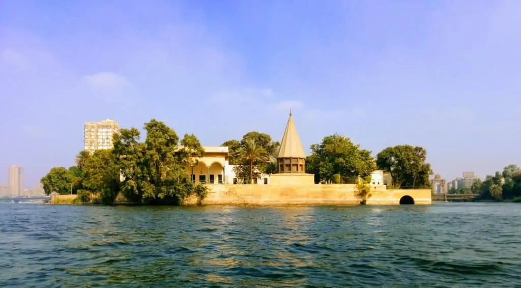 el manasterly palace from the nile