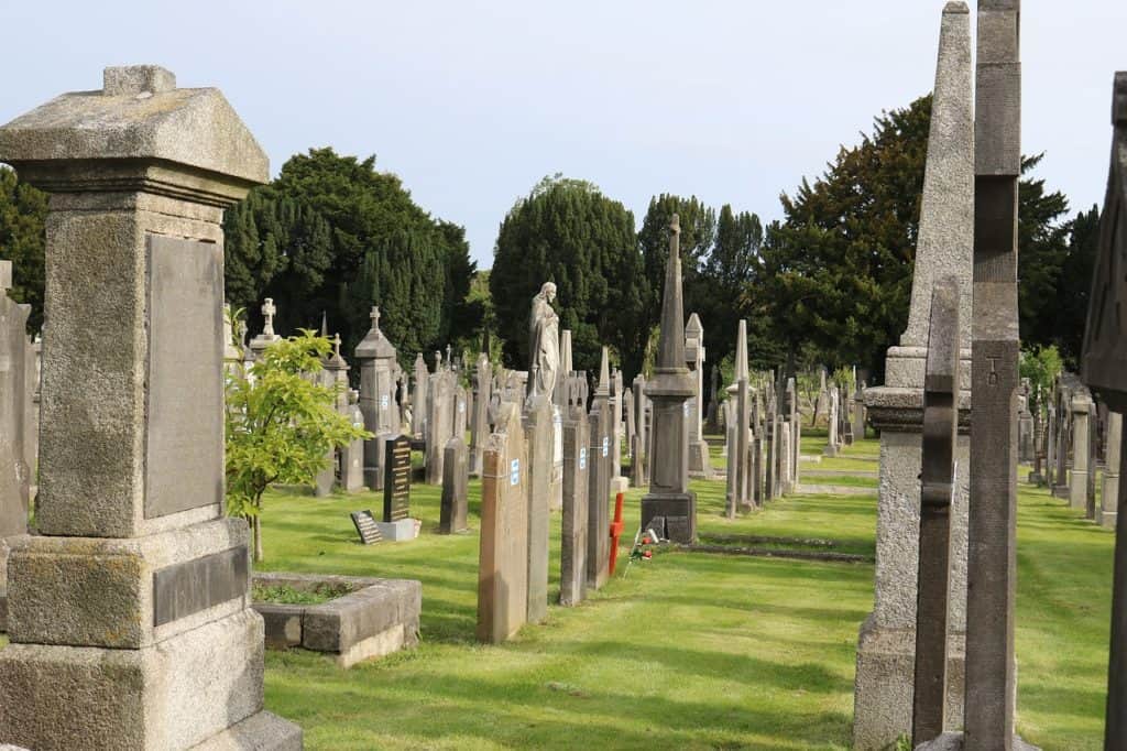 glasnevin g478f59781 Pixabay There's so much to explore in Ireland, but one place for the top of your list? The stunning capital city of Dublin.