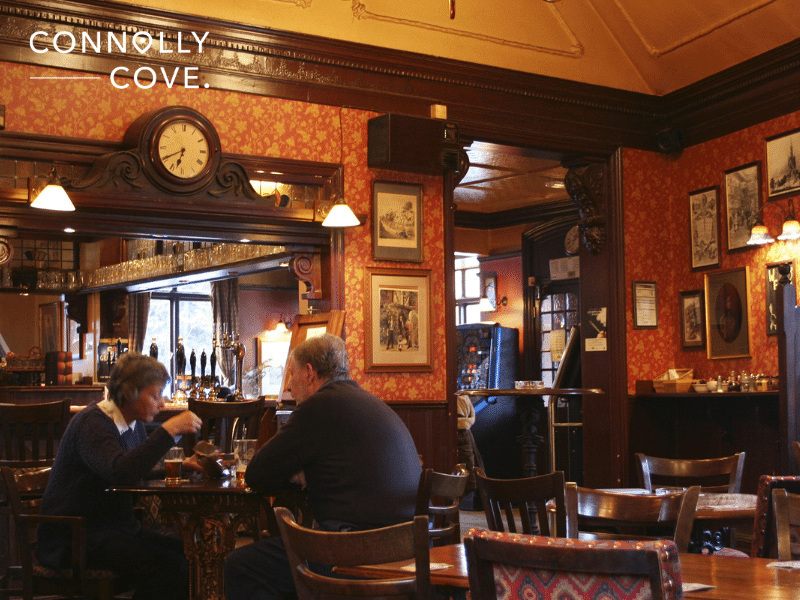 Uncover the Best Pubs in St Andrews, Scotland - ConnollyCove