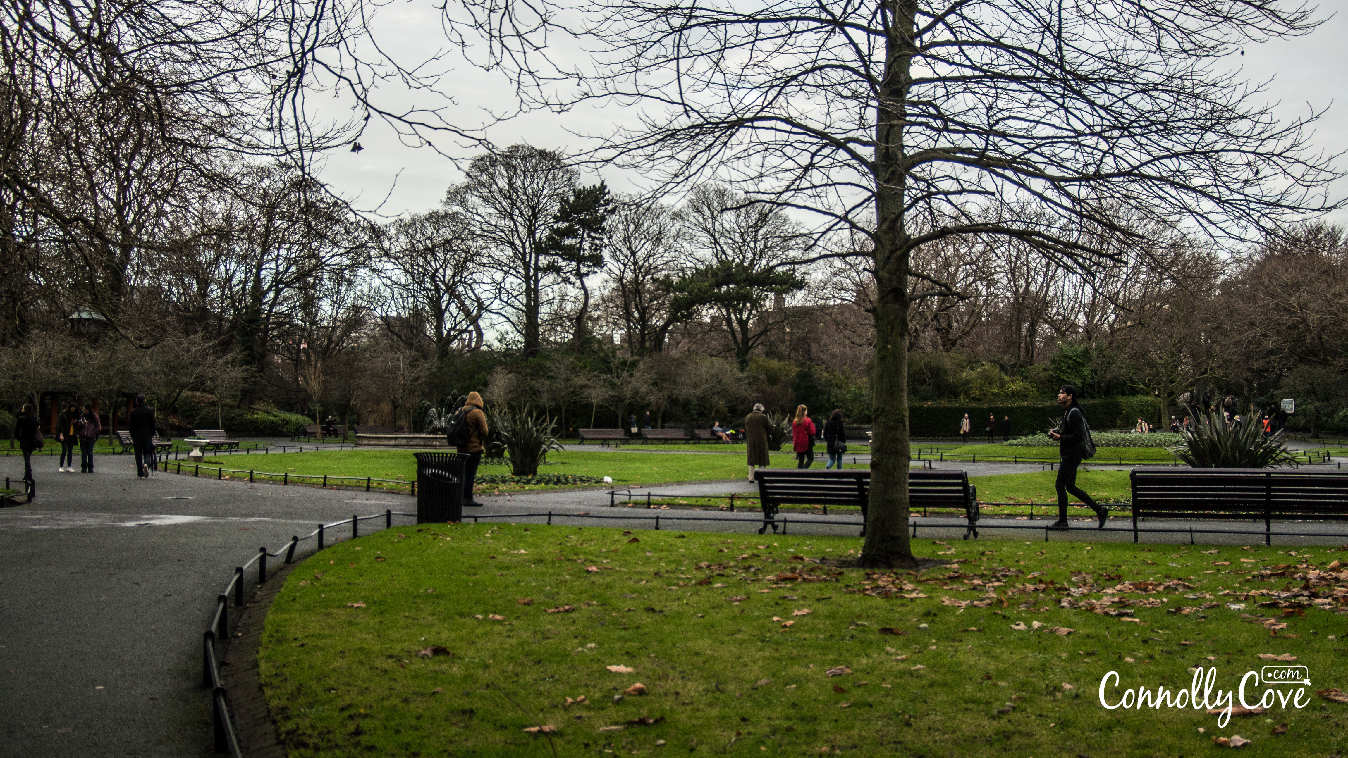 Stephens green dublin 2 St. Stephen's Green is a large historic public park in the City Centre of Dublin, Ireland. The park was originally opened in 1880 by Lord Ardiluan. The current landscape of St. Stephen's Green was designed by William Sheppard. The park has been maintained to its original Victorian layout with extensive perimeter trees and shrub planting along with Spring and Summer Victorian bedding.