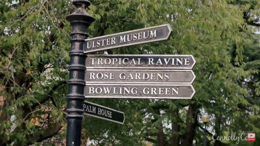 Signs in the Botanic Gardens