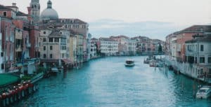 Venice bridge grand canal Our placement student Daire Cullen, who has recently been to Venice, Italy, and has experienced much of what the city has to offer, gives his view of the best of Venice.
