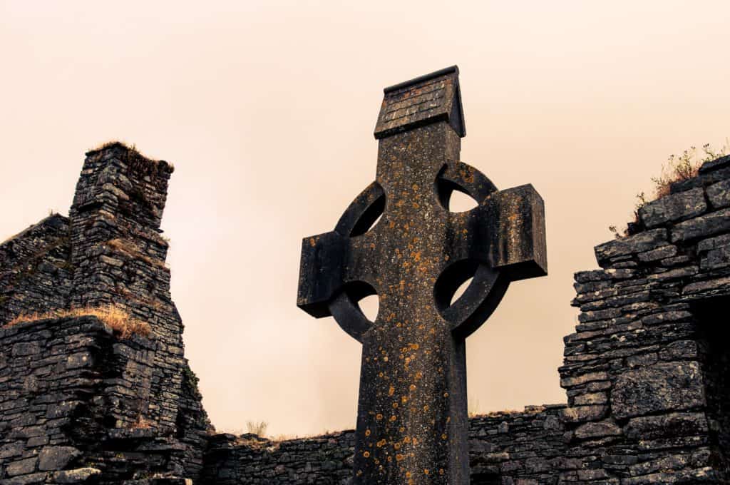 Celtic Cross - Symbols of Ireland