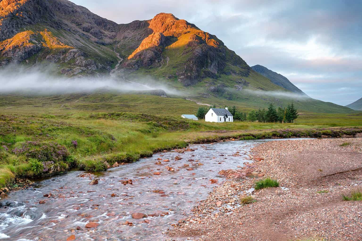 Glencoe min scaled The best-selling author Diana Gabaldon has managed to create a world that has captivated fans and readers for decades. Even though she hadn't set foot in Scotland when she began writing her book series Outlander, the basis of the popular TV series of the same name, she did capture the history and culture of the beautiful country. 