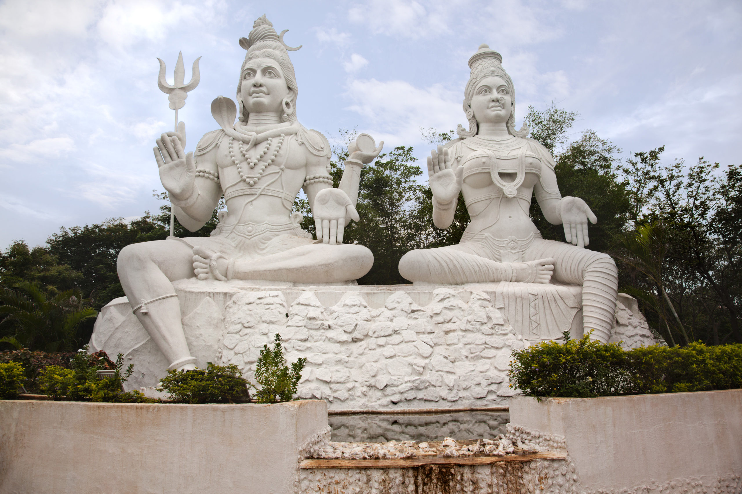 Statues of lord shiva and goddess parvathi, India