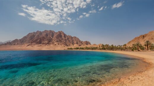 Exploring Egypt’s Coastal Gems: Beaches, Scenic Streets, and Hidden Gardens