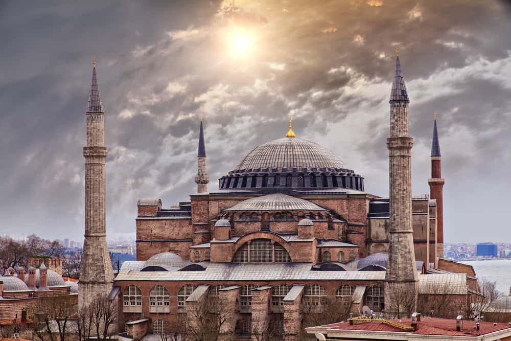 Image of the majestic Hagia Sophia in Istanbul, Turkey.
