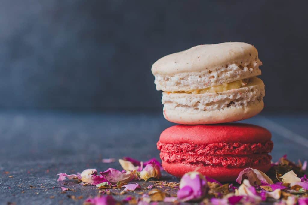 sweet macaroons SBI 300790014 Opinions differ when it comes to delicate cookies, but for me a macaron is the most delicate of them all. When made correctly, with the dedication and love, they are the perfect sweet treat to completely transform your mood and lighten up your day.