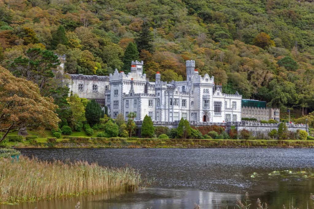 28460538 kylemore abbey ireland Irish Castles are a perfect representation of the country’s long history. Every corner of Northern Ireland or the Republic of Ireland is littered with historical buildings and discoveries, representing the region’s long-standing culture.