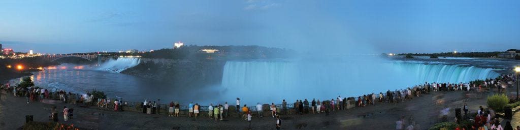 Facts about Niagara Falls - Niagara Falls from the Canadian Side