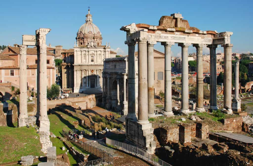This image has an empty alt attribute; its file name is Roman-Forum-1024x670.jpg