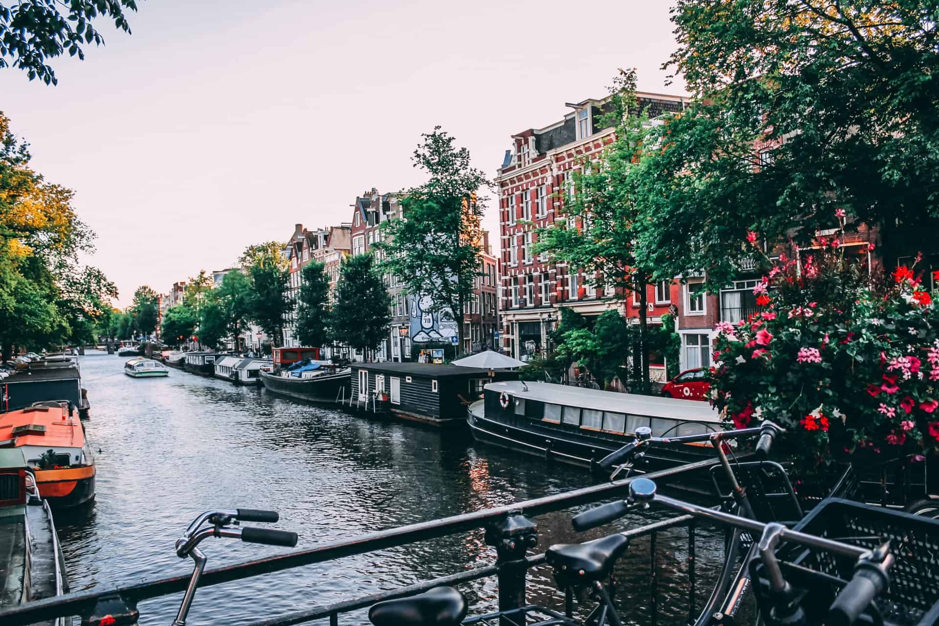 Amsterdam scaled Amsterdam is known for its impressive canal system and artistic heritage. The best things to do in Amsterdam are just waiting to be discovered by you.
