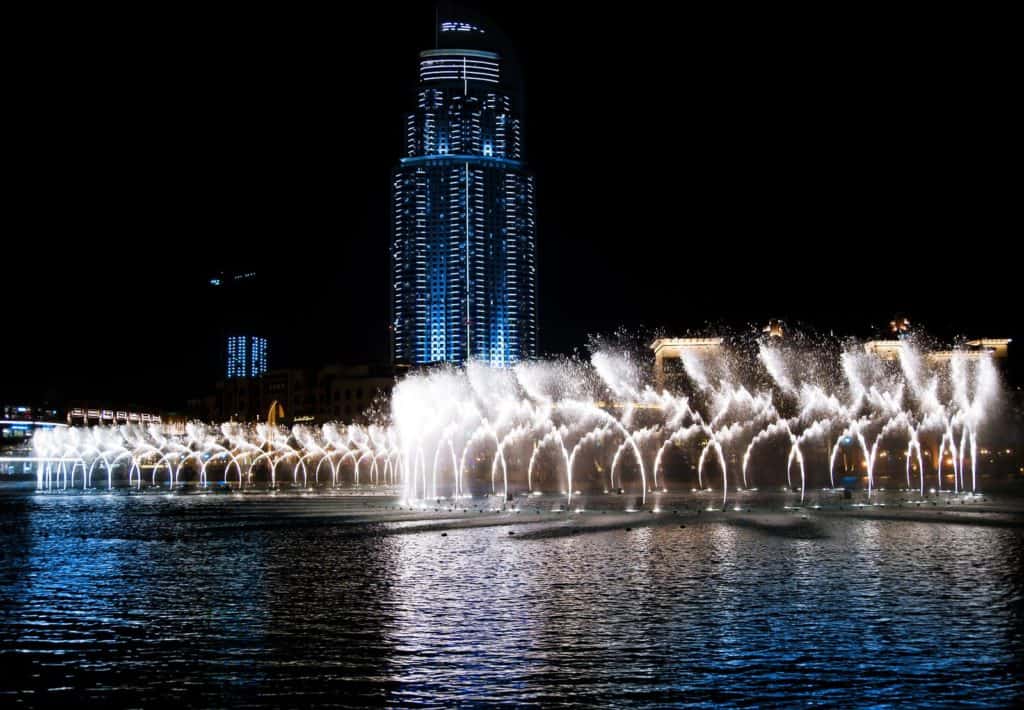 Dubai Fountain Dubai is an entirely unique metropolitan area. The luxurious lifestyle and towering buildings give off an unrivalled ambience. As one of the most popular travel destinations, it is no surprise that this city receives a large number of tourists each year. 