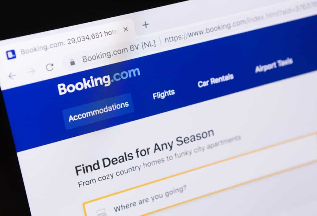 Booking.com min Explore the top ten apps for travelling that will leverage your adventure to the maximum without being overwhelmed!
