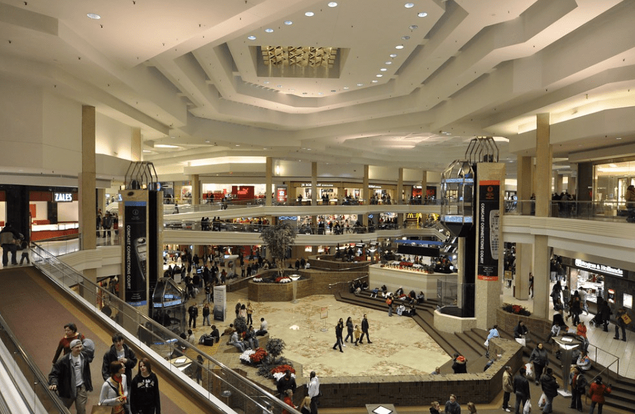 Things to do in Illinois - Woodfield Mall