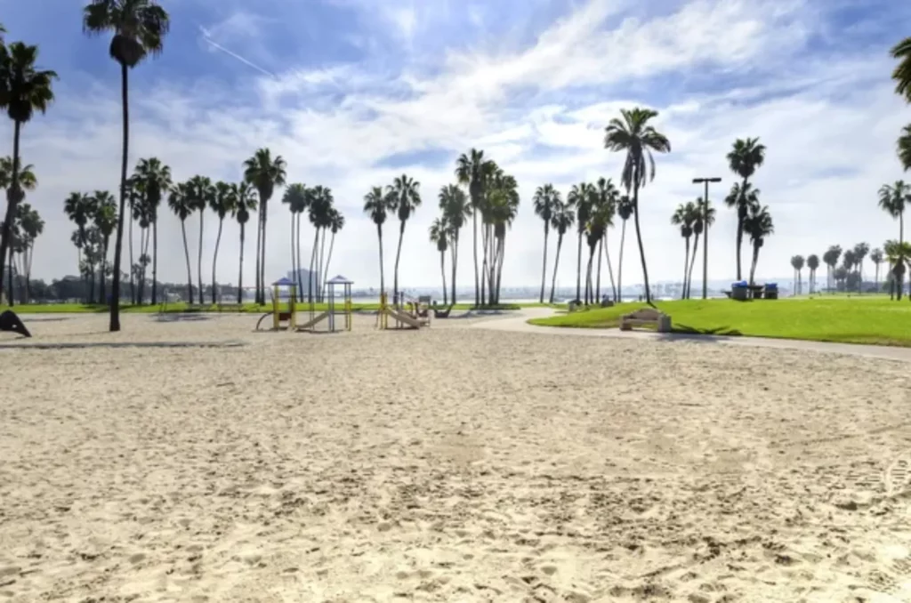 Find Your Beach Bliss at One of These 15 San Diego Beaches!