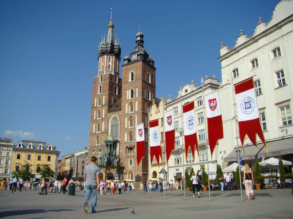 Rynek Glowny min If you are looking for a new destination to spend an exciting weekend full of culture and new activities off the beaten track, then Krakow, Poland is the right city for you! Krakow is beautiful, cheap, and is not (yet) overrun by the big tourist crowds.
