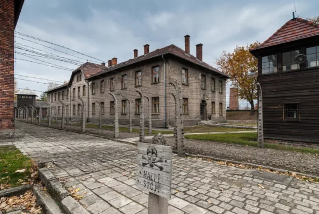 depositphotos 13856916 stock photo auschwitz museum This motto, written in German, is found on the gate to the world's most notorious site, the Auschwitz Concentration Camp in German-occupied Poland. Meaning 