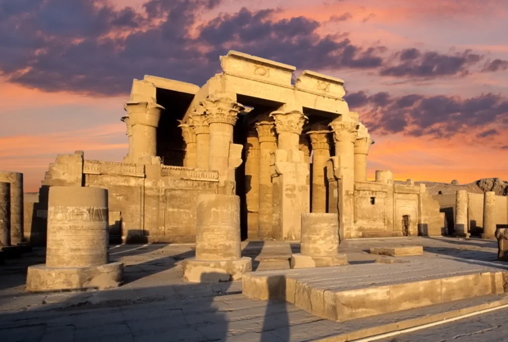 2803739 kom ombo temple egypt The following is a sample itinerary that provides an overview of the Luxor and Aswan cruise. Itineraries can vary depending on the cruise company, the trip duration, and your personal preferences.