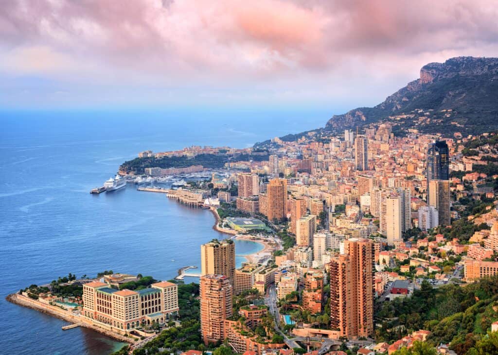 Monaco min From stunning Alpine hikes in Switzerland to navigating the cobblestone streets of Paris, Western Europe promises a truly unique and adventurous travel experience, thanks to its varied cultural richness and incredible architectural heritage. 