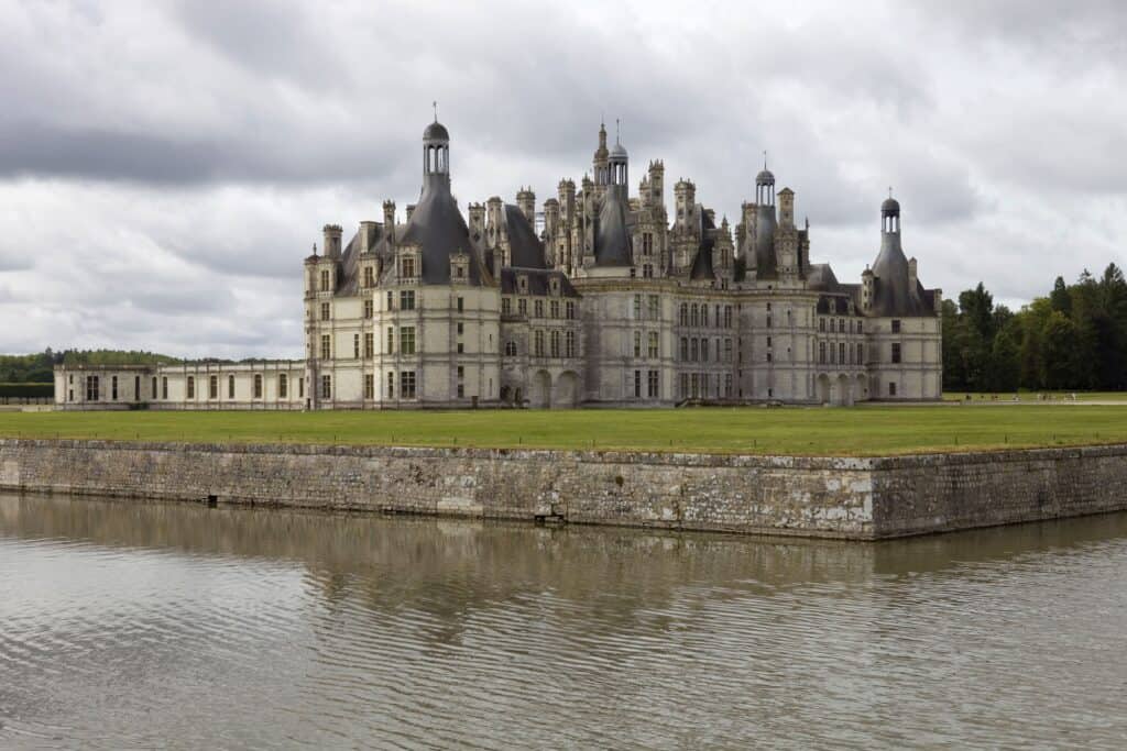 Chateau de Chambord min Most of us have spent our childhood years fascinated by the mesmerizing stories of Disney’s animated movies. Not only the stories, but also the magical scenes left us longing for an enchanted life that looks like the ones we see on the screens. 