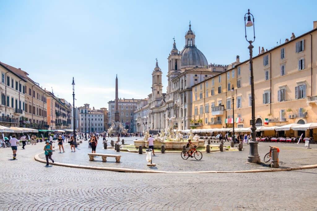 Piazza Navona min You can't go to Italy and not visit the capital, Rome. With its impressive monuments and archaeological sites there are plenty of things to do when in Rome.