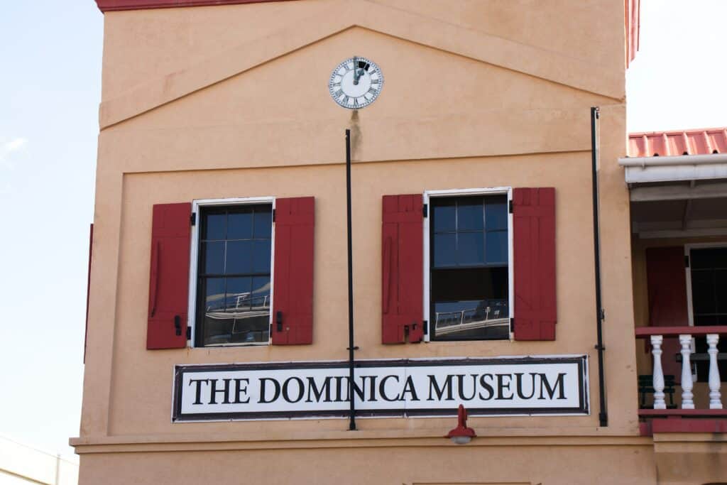 The Dominica Museum min Dominica is an island in the Caribbean, its capital is Rossio, and it is located on an area of 754 km². It is bordered on the East by the Atlantic Ocean, on the West by the Caribbean Sea, on the North and Northwest by Guadeloupe, and on the Southeast, it is bordered by Martinique.