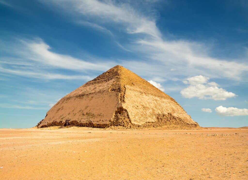 bent pyramid old kingdom of egypt