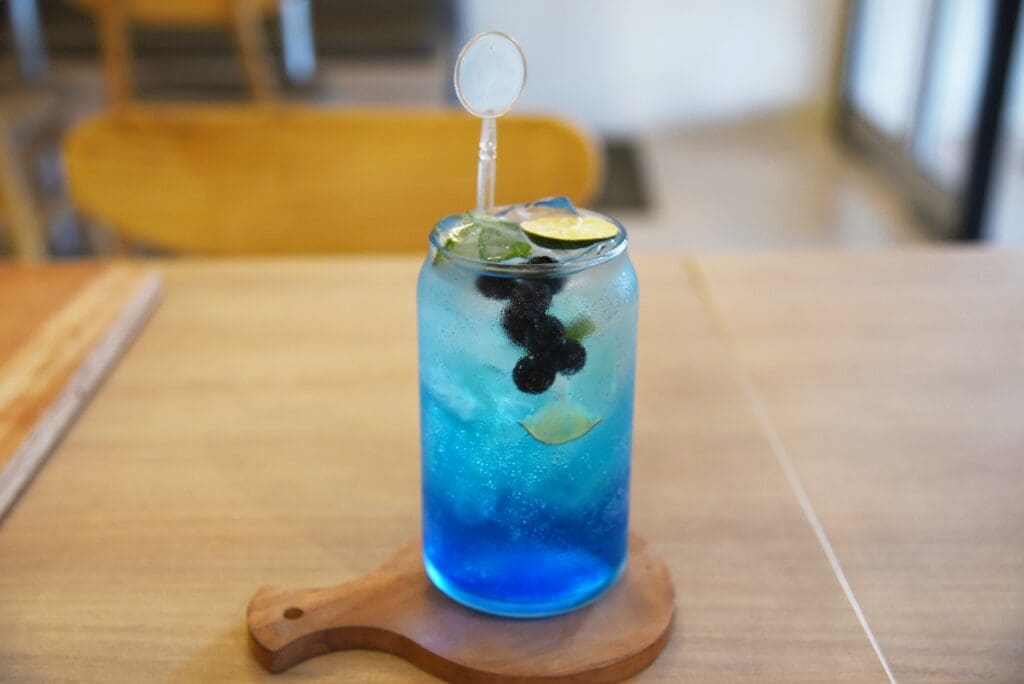 Blue Lagoon Mocktail 14
