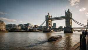 Expert Traveling to London Tips Your Ultimate Guide for a Memorable Trip 130933192