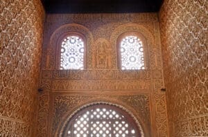Architectural Marvels of the Islamic Golden Age: Discover Spain to Iran's Heritage Gems