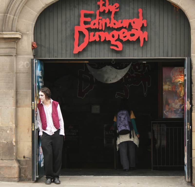 Edinburgh Travel Guide