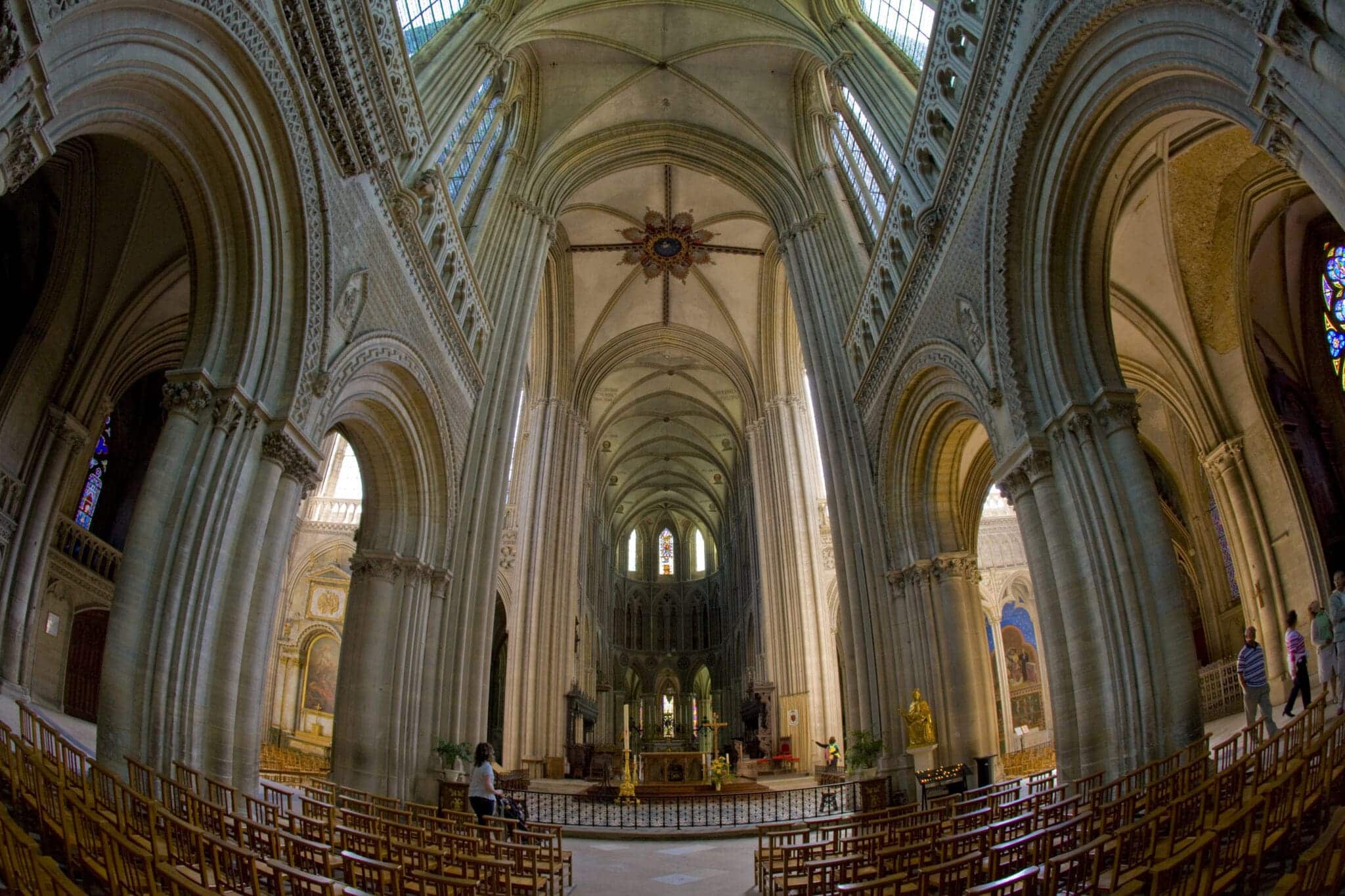 The Gothic Cathedrals of France: The Majestic Stone Giants of Medieval Europe!