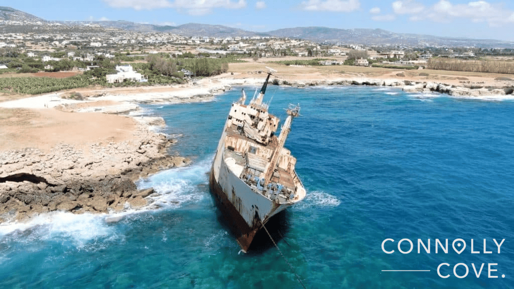 A view over the Asian coast with a broken ship