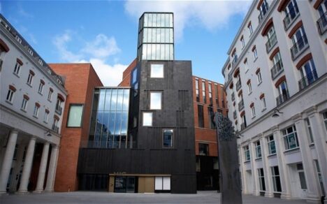 Art Galleries in Belfast: A Local’s Guide to Must-See Attractions