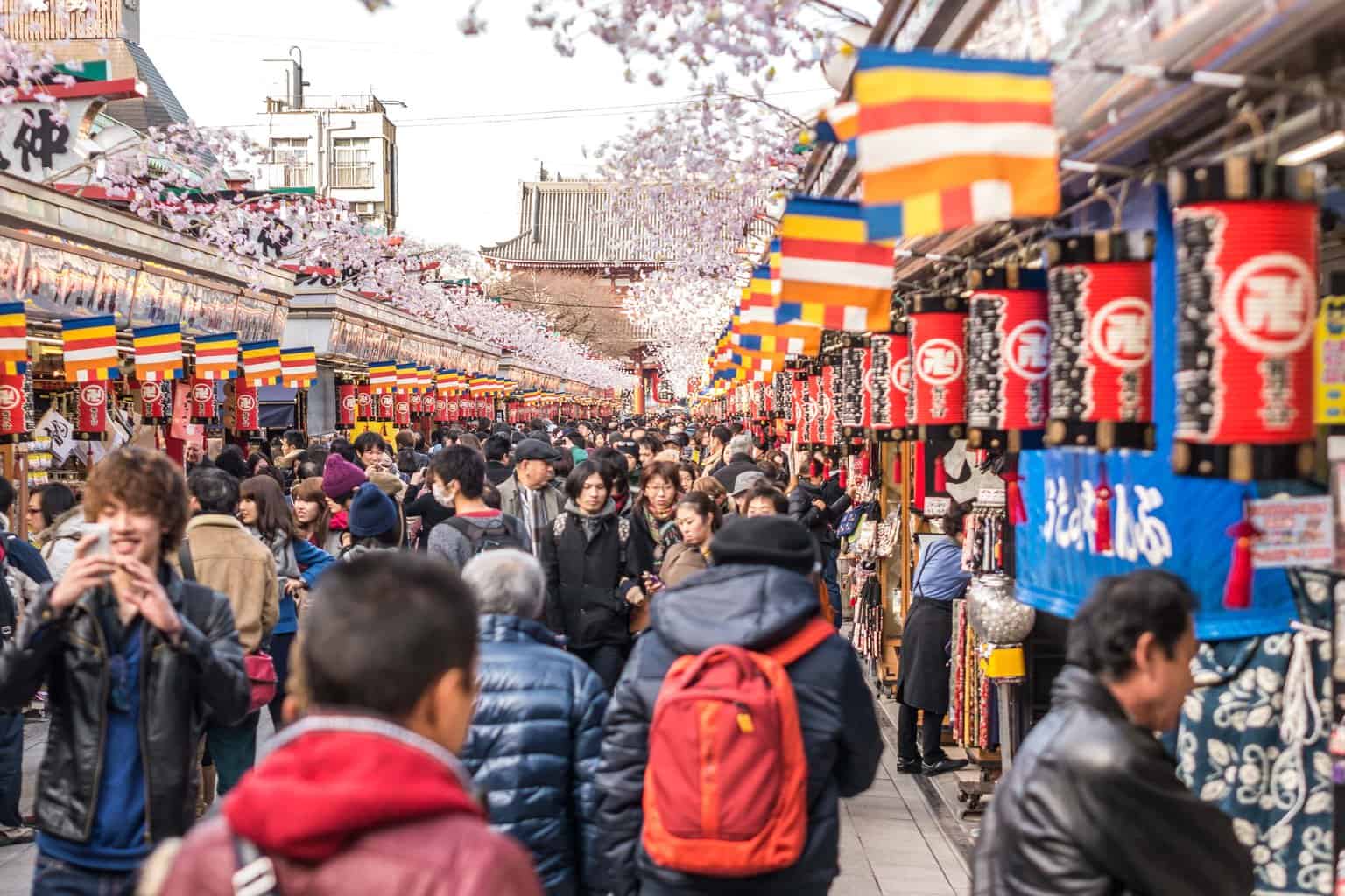 Japan: Ultimate Guide to Exploring the Land of the Rising Sun