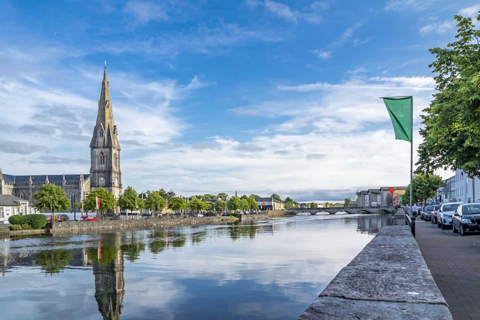 Best Destinations to Observe the Aurora Borealis Around Ireland