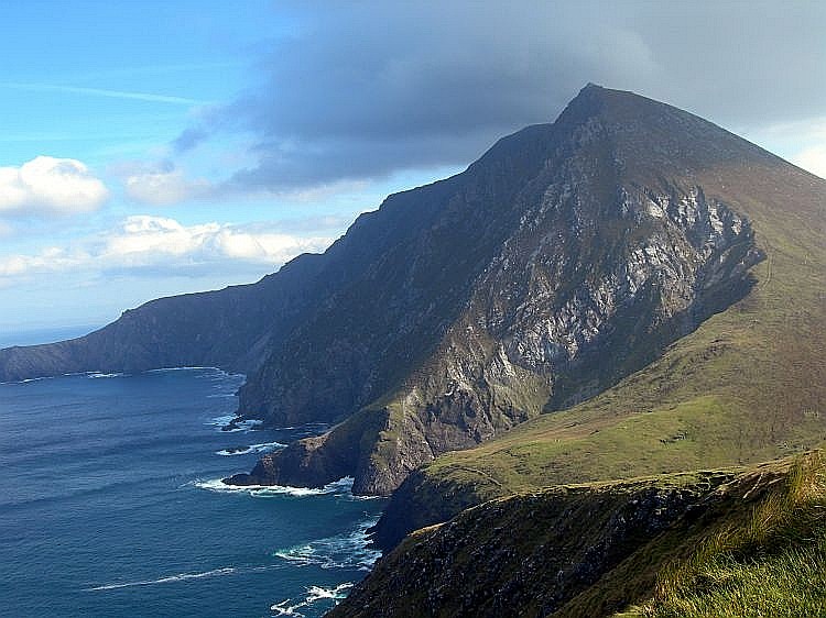 Croaghaun cliff
