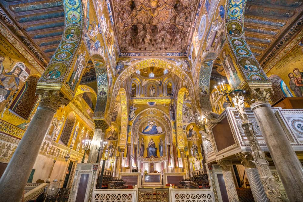 Decorated room in Cappella Palatina in Palazzo dei Normanni - Palermo