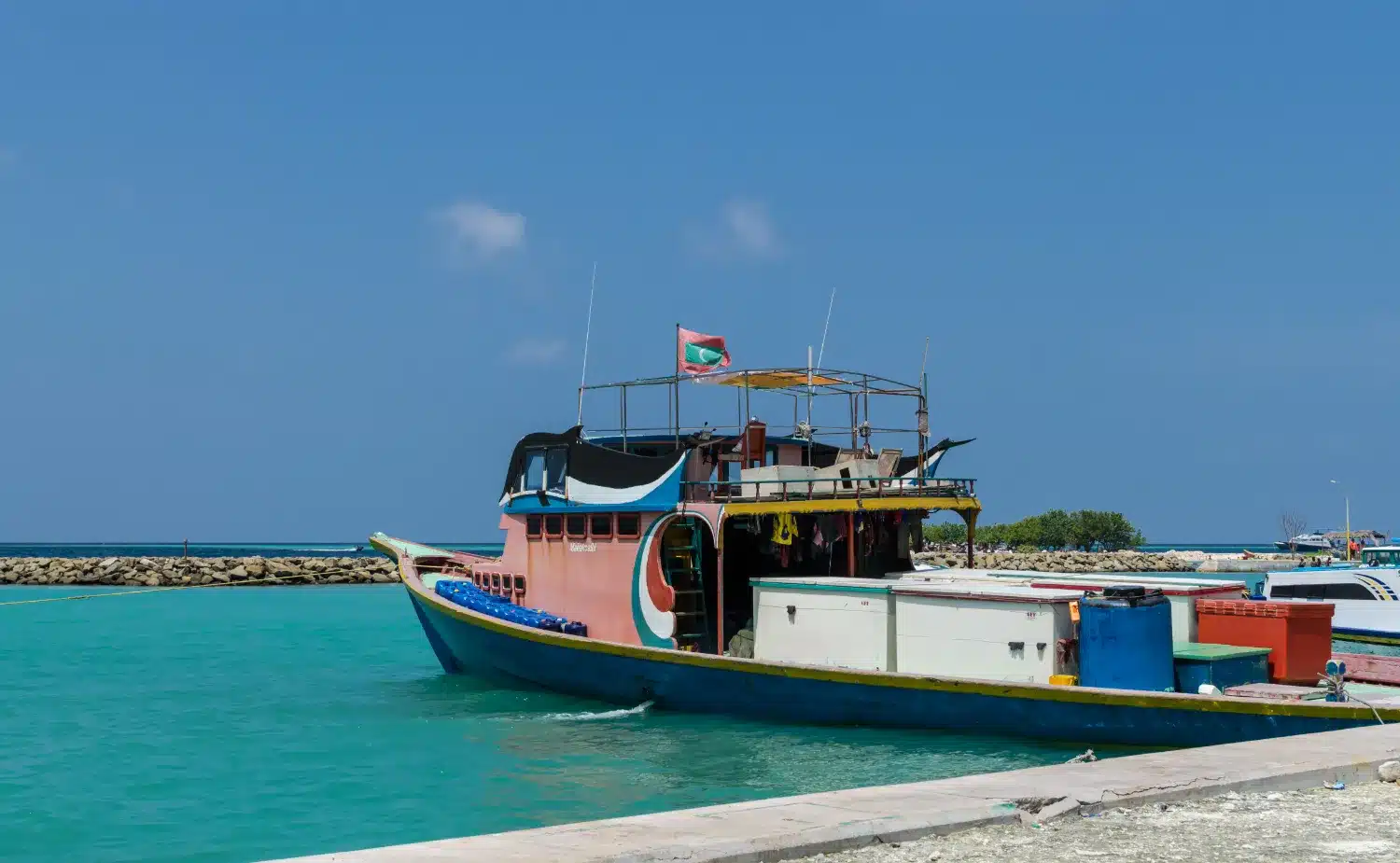 Maldives: 8 Beaches in A Tropical Haven of Tranquillity and Relaxation