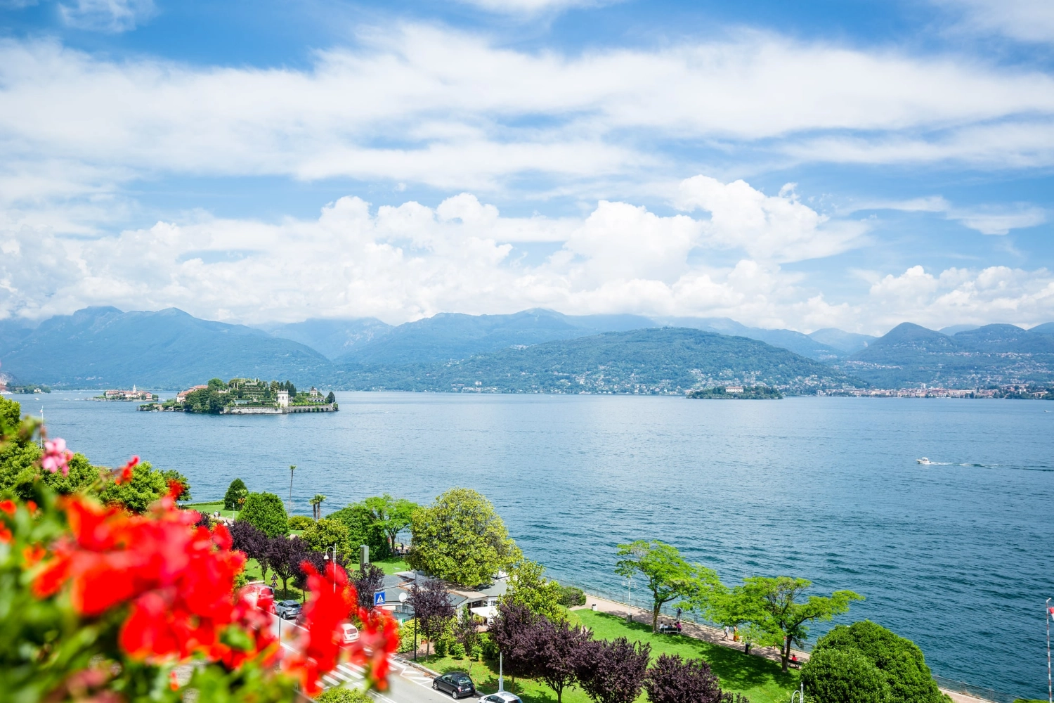 Italian Lakes Holidays: 4 Gorgeous Lakes Not To Be Missed