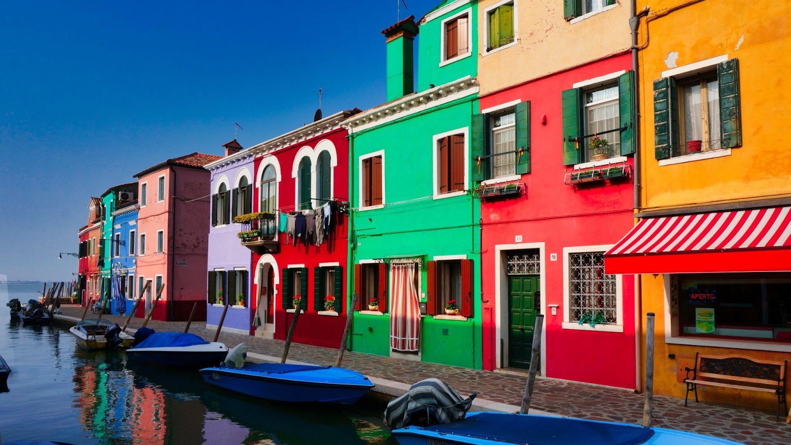 Burano: The Vivid Italian Island You Should Never Miss Visiting When in Venice