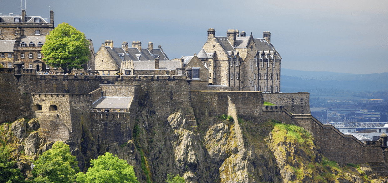 A Guide to Castles in Edinburgh: Edinburgh's Castle Crown Jewels and Beyond