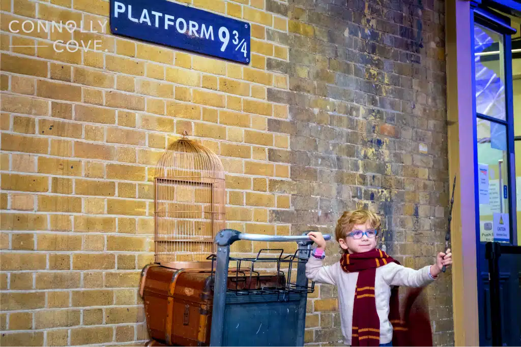 London Ghost Tours: Spooky Walks Through Haunted London