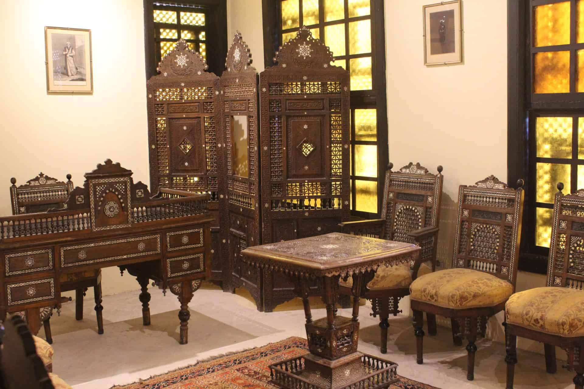 Rosetta Living Room Belfast Street Art: A Tour Around the Cathedral Quarter (and Beyond)