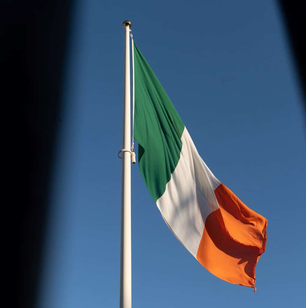 Irish flag - Symbols of Ireland