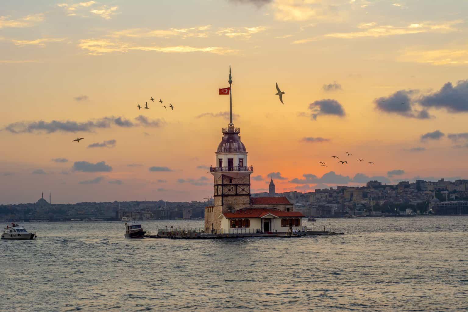 Maiden's Tower 'Kız Kulesi': All You Need to Know About the Legendary Landmark!