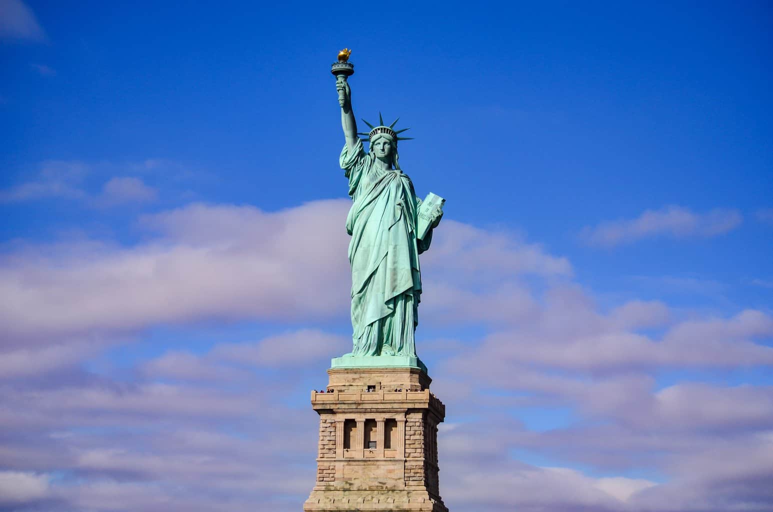 The Statue of Liberty: Your Guide to Visiting New York City’s Enthralling Monument