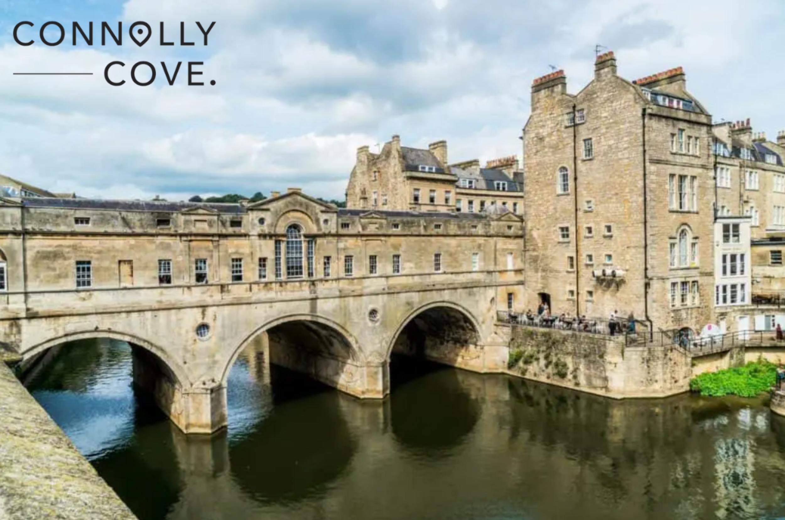 View of the Pulteney Bridge River